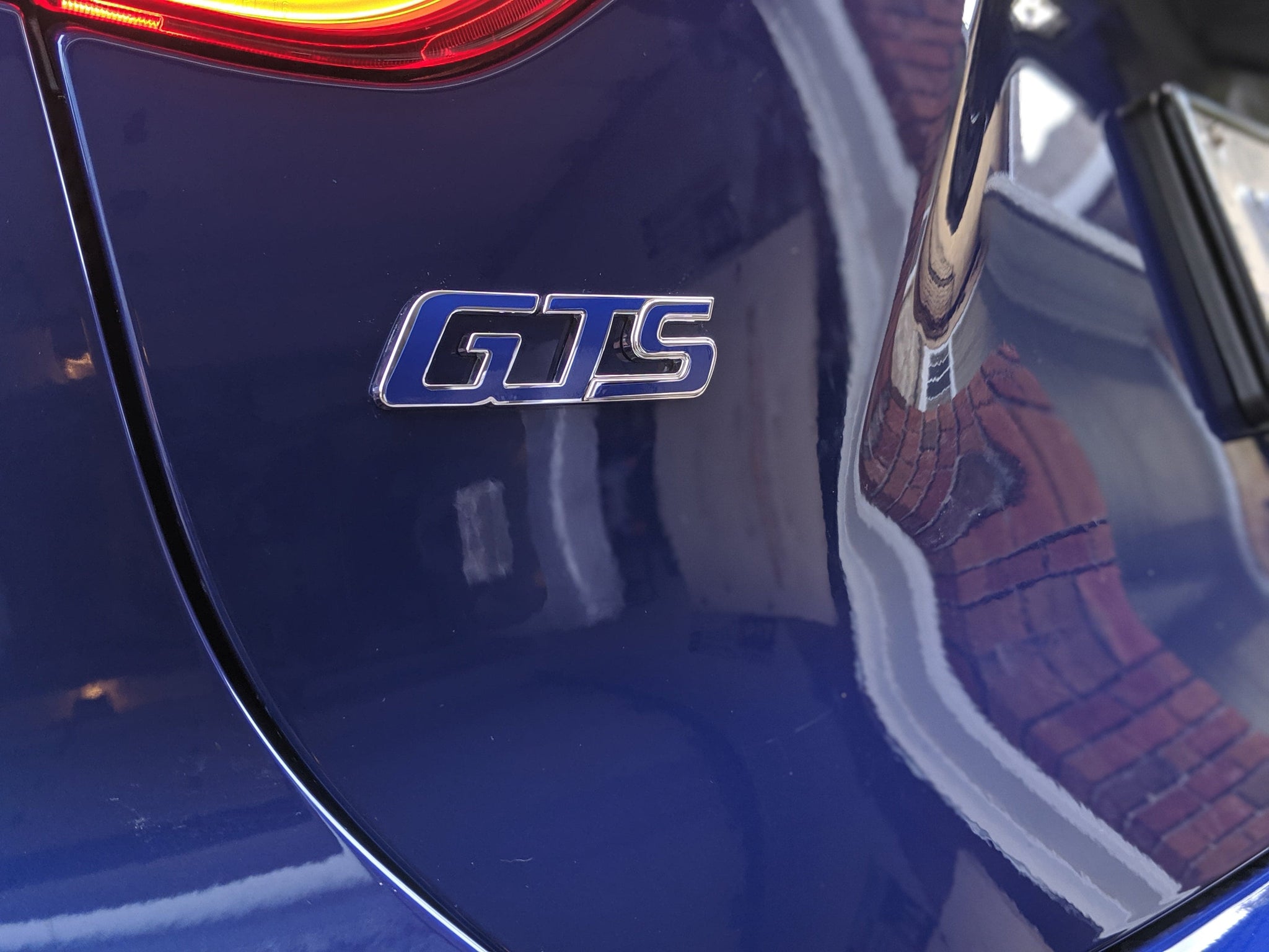 2017+ (1st Gen) Maserati Levante - Rear GTS Emblem VinylMod Overlays